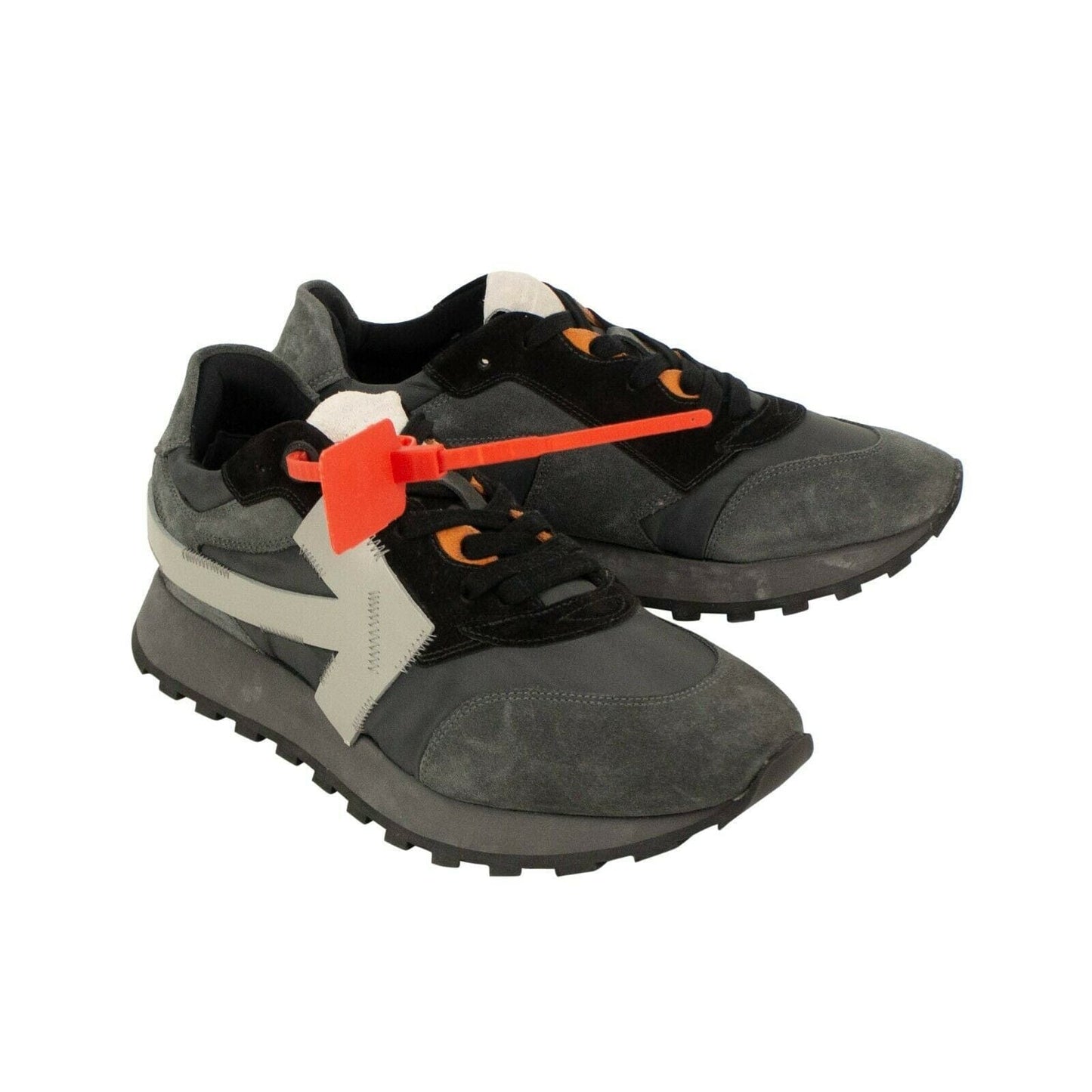 Arrow Running Sneaker - Gray