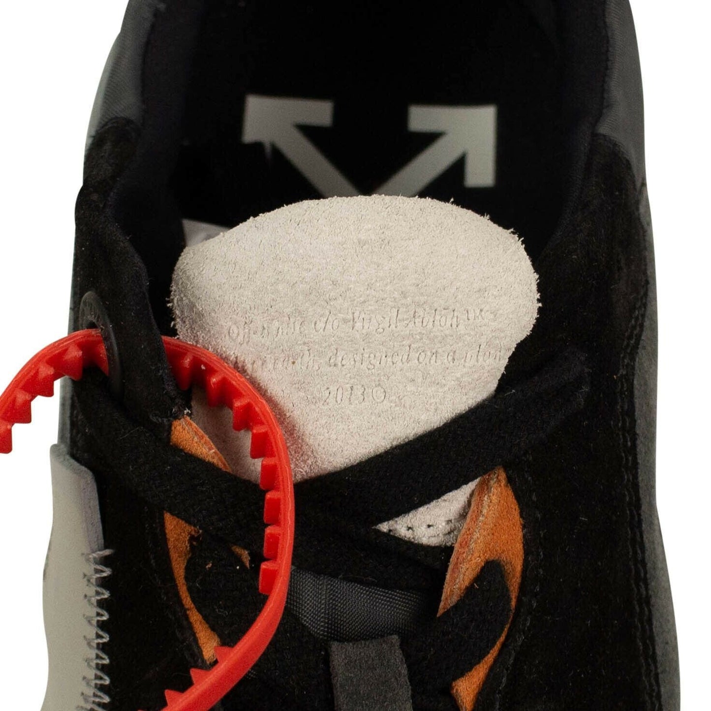 Arrow Running Sneaker - Gray