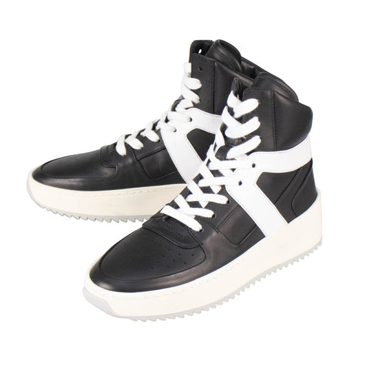 Basketball High-Top Sneakers - Black / White